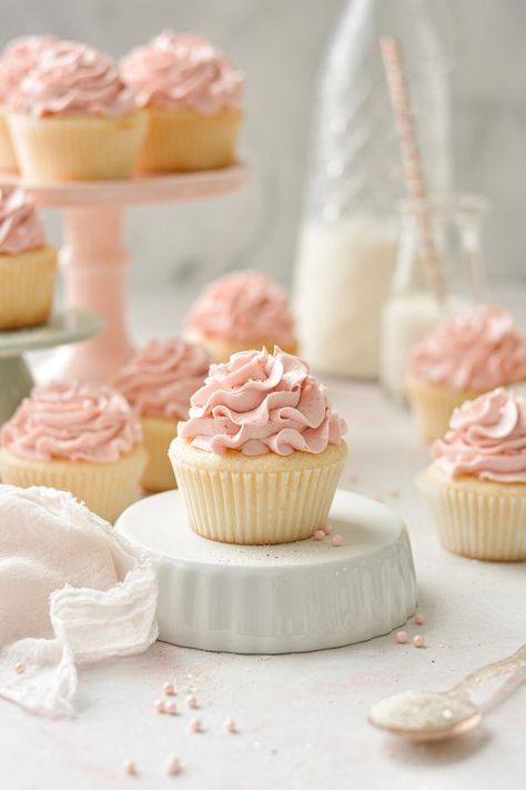 High Altitude Strawberry Cupcakes with Fresh Strawberry Filling - Curly Girl Kitchen Moist Vanilla Cupcakes, Cupcake Photography, Strawberry Compote, Strawberry Buttercream, Dessert Photography, Strawberry Filling, Cake Photography, Strawberry Cupcakes, Strawberry Smoothie