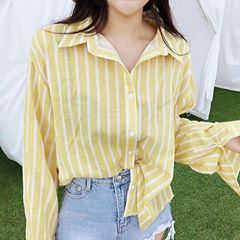 Yellow Shirt Outfit Women, Half Tucked Shirt, Yellow Shirt Outfit, Pins And Patches, Cute Outfits With Shorts, Outfit Korean, Sophisticated Outfits, Lady Dress, Dress Aesthetic