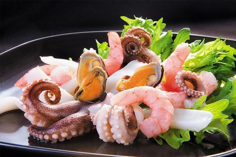 How to Prepare Frozen Seafood Medley - Northern Chef Frozen Seafood Mix Recipes, Seafood Background, Seafood Medley Recipes, Seafood Medley, Seafood Cocktail, Seafood Mix, Seafood Chowder, Frozen Seafood, Grilled Seafood