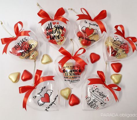 Regalo corazón y chocolates, ideal para enamorados y día de San valentin San Valentin Ideas Para Vender, Ideas San Valentin, Valentine Gift Baskets, Valentines Surprise, Valentines Gift Tags, Loving Gifts, Valentine's Day Diy, Valentines Day Party, Valentine Day Crafts