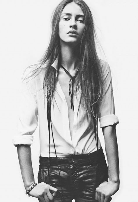 Androgynous Long Hair, Marine Deleeuw, Style Parisienne, Mode Casual, Fashion Images, 인물 사진, Look Plus, Looks Style, Street Styles