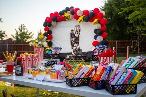 Outdoor Movie Night Party, Backyard Movie Night Party, Movie Theater Party, Birthday Movie Night, Outdoor Movie Party, Movie Theme Birthday Party, Backyard Movie Party, Movie Night At Home, Outdoor Movie Night