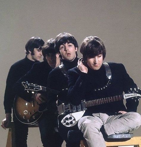 Beatles Outfits, Beatles Help, Beatles Rare, The Beatles Help, Beatles Love, Beatles Photos, Bug Boy, Beatles Pictures, Beatles Fans