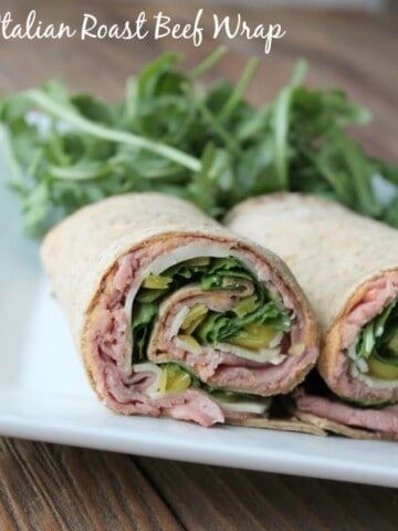 Italian Roast Beef Wrap Detox Chicken Soup, Roast Beef Wrap, Healthy Lunch Wraps, Italian Roast Beef, Salad Jar Recipe, Favorite Chili Recipe, Beef Wraps, Healthy Packed Lunches, School Lunch Recipes