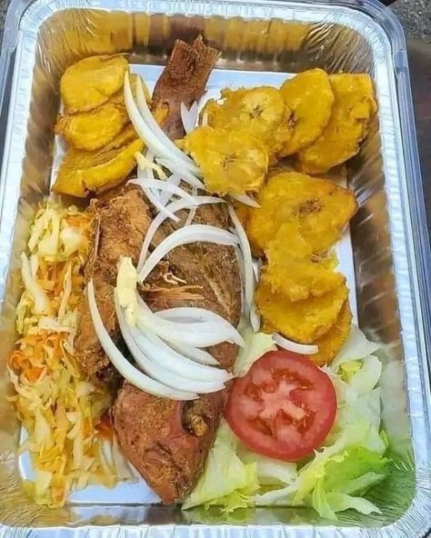 Jamaica Lifestyle, Healthy Food Plate, Haiti Country, Recipes Jamaican, Lunch School, Carribean Food, Haitian Food, Recipes Fish, Jamaican Food