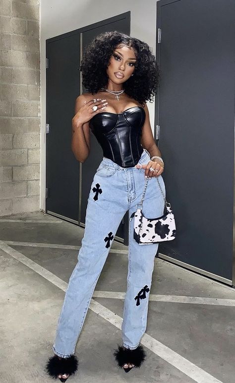 Corset Sneakers Outfit, Blue Denim And Black Outfit, Corset And Jeans Outfit Heels, Corset With Jeans Outfits Heels, Leather Corset Outfit Black Women, Corset Top And Skirt Outfit Black Women, Black Leather Corset Top Outfit, Lace Top Outfit Black Women, Corset Birthday Outfit Black Women