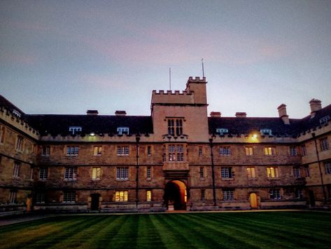 Wadham College Oxford, Academic Style, Dark Academic, Vision Board, Oxford, House Styles, Quick Saves