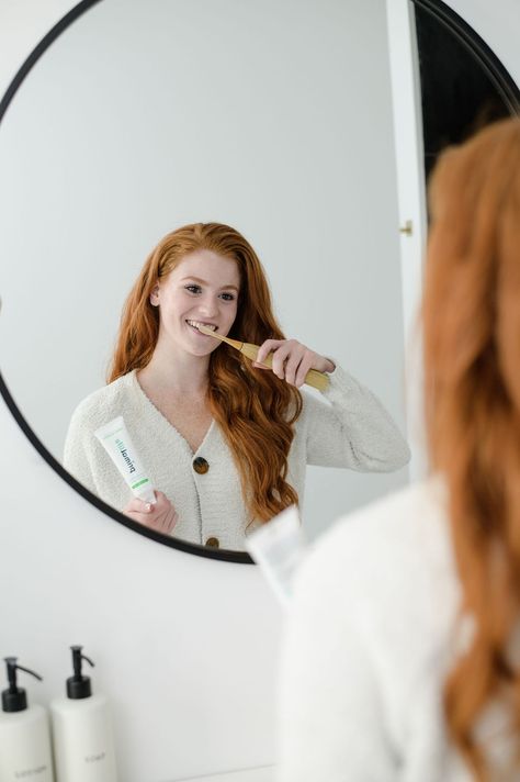 🎁Looking for a gift idea? Why not a Real White Sonic Toothbrush?🪥 With five cleaning modes and charcoal bristles, everyone on your list will reach their dental goals in no time! Did we mention the biodegradable bamboo brush heads? Yeah, we thought of everything! Pick up a couple today to help your loved ones brighten their smile! Mirror Shots, Dental Studio, Brush Teeth, Charcoal Toothpaste, Lifestyle Shoot, Bamboo Brush, Pasta Dental, Sonic Toothbrush, Manual Toothbrush