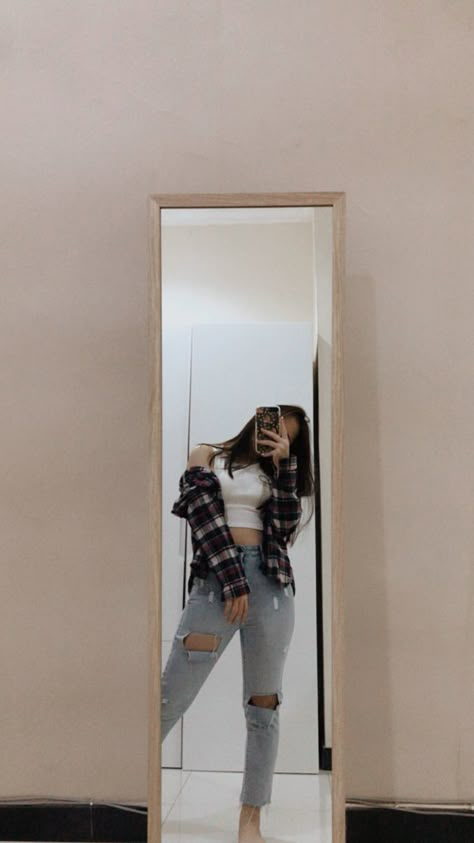 flannels, ripped jeans, tanktop Pose With Jeans Top, Jeans Photo Poses, Pose In Jeans Top, Hangout Outfit Casual, Poses In Jeans Top, Tanktop And Jeans, Ootd Ripped Jeans, Tank Top Outfits With Jeans, Ootd Tanktop