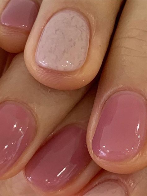 pink Korean jelly nails Jelly Nail Color Ideas, Pink Syrup Nail, Gel X Jelly Nails, Jelly Nails Dip Powder, Jelly Manicure Nails, Sheer Jelly Nails, Jelly Dip Powder Nails, Jelly Nail Colors, Jelly Bean Nails