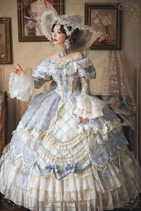 Renisance Dresses, Victorian Dresses Aesthetic, Tone Rion, 1700s Dresses, Victorian Outfit, Victorian Ball Gowns, Duchess Dress, Baroque Dress, Rococo Dress