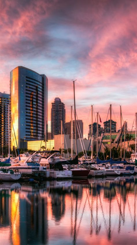 Download wallpaper: Sunset in San Diego harbor 1080x1920 San Diego Wallpaper, Swimwear Photoshoot, Wallpaper Sunset, Summer Backpacking, Travel Fashion Winter, Aesthetic Places, Travel Picture Ideas, Craftsman Exterior, Craftsman Style Homes