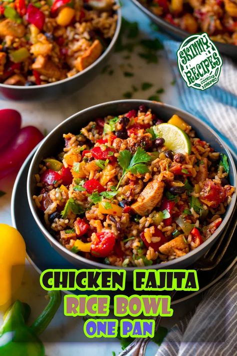 Chicken Fajita Rice Bowl (One Pan) - easydinnerrecipes - Medium Chicken Fajita Rice Bowl, Fajita Rice Bowl, Chicken Fajita Rice, Black Bean And Rice, Fajita Rice, Chicken Black Bean, Bean And Rice, Coconut Lentil Curry, Keto Pork Chops