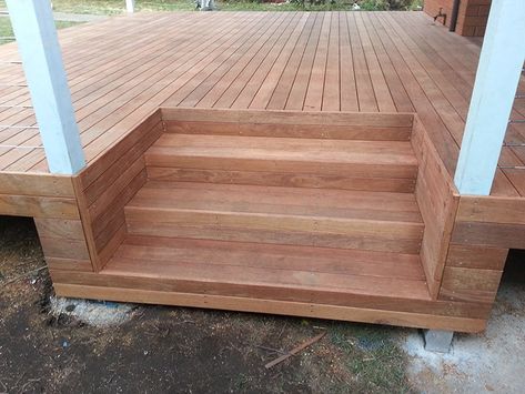 Deck With Inset Steps, Deck With Recessed Stairs, Inset Stairs Deck, Back Porch Stairs To Yard, Front Deck With Stairs, Decking Stairs Ideas, Inset Deck Stairs, Wood Deck Stairs, Steps Off Deck