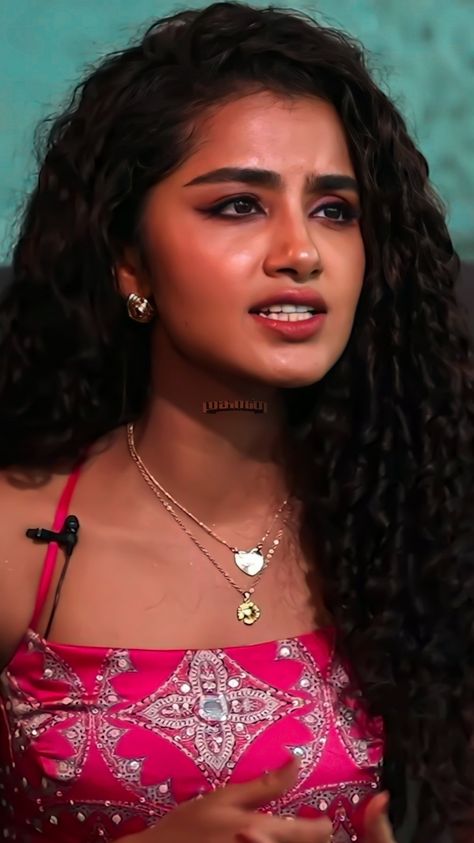 Anupama Parameswaran Hot Lips, Anupama Parameswaran Cute Face, Anupama Parameswaran, Hot Women Dress, Couples Poses, Kiara Advani, Female Actresses, Face Images, Couples Poses For Pictures