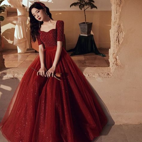 Love is a feeling when a person wants the best for the one he loves, … #fanfiction #Fanfiction #amreading #books #wattpad Party Gowns Evening, Tulle Prom Dress Long, Burgundy Evening Dress, Long Gown Design, Elegant Plus Size, Long Dress Design, Evening Party Dresses, Indian Gowns Dresses, Trendy Dress Outfits