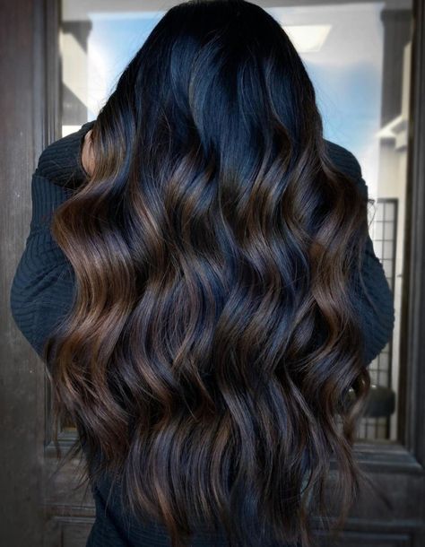 Warm Brown Highlights for Black Hair Bleached Front Strands, Brown Highlights For Black Hair, Warm Brown Highlights, Black Wavy Hair, Black Hair Balayage, Dark Brunette Hair, Hair Adviser, Black Hair With Highlights, Dark Hair With Highlights