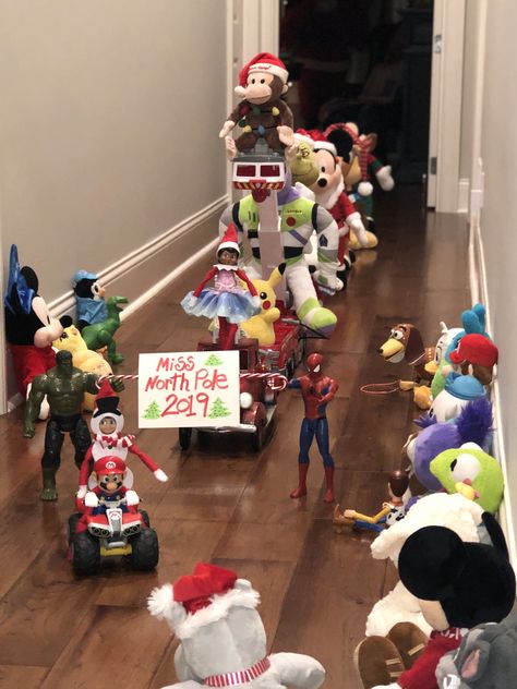 Elf Scene Ideas, Elves Arriving Ideas, Elf Flying Ideas, Elaborate Elf On The Shelf Ideas, Elf On The Shelf Elaborate Ideas, Elf Shenanigans, Elf Ideas Easy, Elf Activities, Awesome Elf On The Shelf Ideas