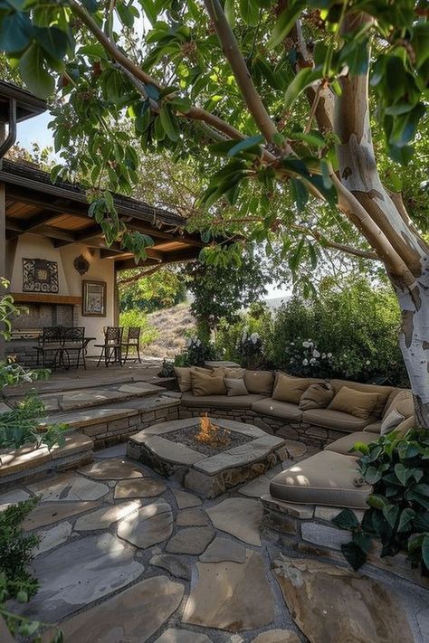 80+ Soothing Tuscan Patio Ideas to Enjoy la dolce vita this Summer - Hike n Dip Tuscan Patio, Patio Decor Ideas, Porch Garden, Outdoor Decor Backyard, Patio Spaces, Outdoor Patio Decor, Backyard Patio Designs, Porch Patio, Outdoor Rooms