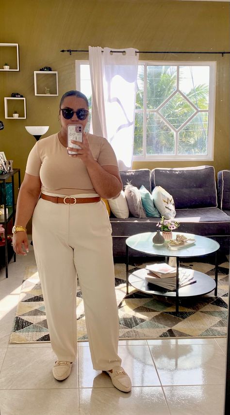 Neutral Color Outfits Plus Size, Elegant Summer Outfits Plus Size, Plus Size Business Attire Summer, Summer Corporate Outfits Plus Size, Old Money Look Plus Size, Plus Size Old Money Outfits, Plus Size Old Money Aesthetic, Old Money Plus Size Outfits, Plus Size Old Money Style