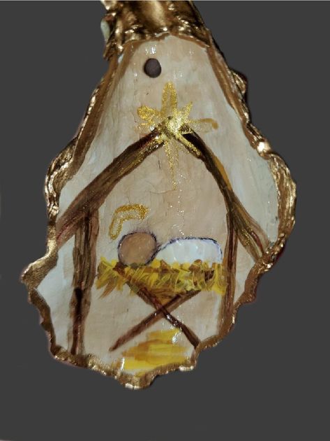 Nativity Oyster Shell, Christmas Painted Oyster Shells, Oyster Shell Painting Ideas, Oyster Shell Nativity Scene, Christmas Oyster Shells, Painted Oyster Shells Ideas, Oyster Shell Nativity, Oyster Wreath, Oyster Christmas