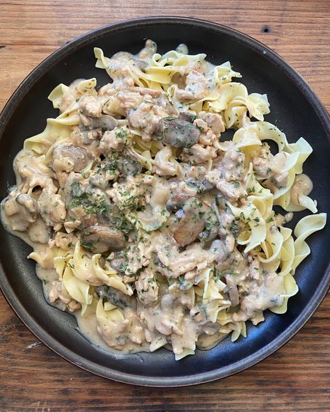 Healthy Stroganoff Recipe, Healthy Stroganoff, Turkey Stroganoff Recipe, Ground Turkey Stroganoff, Turkey Stroganoff, Healthy Ground Turkey, Ground Beef Stroganoff, Healthy Ground Beef, Seasonal Affective