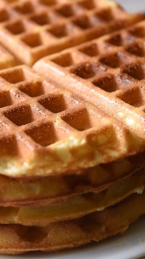 Best Waffle Recipe, Crispy Waffles, Waffle Iron Recipes, Resipi Kek, Waffle Maker Recipes, Crispy Waffle, Homemade Waffles, Waffle Recipe, Waffle Recipes