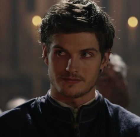 Daniel Sharman Medici, Lorenzo Medici, Medici Masters Of Florence, Rabastan Lestrange, Male Witch, Teen Wolf Mtv, Daniel Sharman, Love Warriors, Disney Princess Dresses