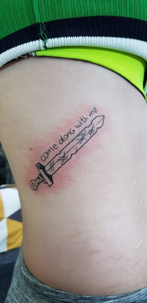 Really Cool Tattoos For Women, Dum Tattoos, Funny Line Art Tattoo, Come Along With Me Tattoo, High On Life Tattoo, Video Game Inspired Tattoos, Finns Swords Adventure Time Tattoo, Everything Stays Tattoo, Wizard101 Tattoo