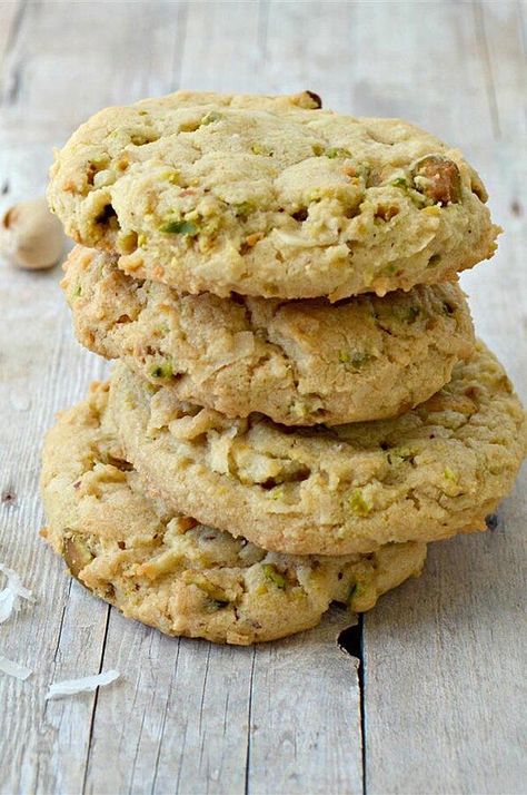 Pistachio Cookies Recipe, Coconut Pistachio, Oatmeal Coconut Cookies, Snowball Cookie Recipe, Coconut Oatmeal, Pistachio Butter, Pistachio Cookies, Best Cookies Ever, Gluten Free Chocolate Chip Cookies