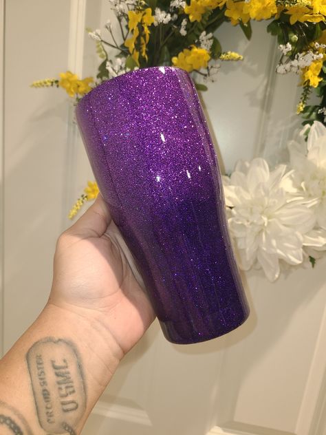 Purple Glitter Tumbler, Purple Tumbler Ideas, Blue Wedding Gowns, Alcohol Ink Glass, Layered Bob Hairstyles, Custom Tumbler Cups, Purple Ombre, Tumbler Cups Diy, Tumbler Gift