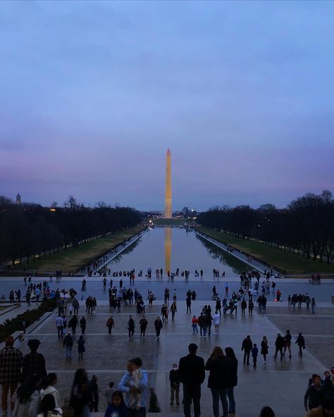 The Washington Monument at night Dc Monuments, Buildings Art, Al Qur'an Photography, Qur'an Photography, Washington Monument, National Mall, Building Art, District Of Columbia, U.s. States