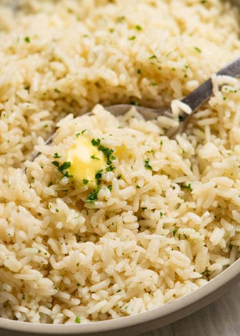 Garlic rice Roasted Garlic Rice, Chicken Flavoured Rice, Flavoured Rice Recipes, Rice With Butter, Garlic Butter Rice, Rice Sides, Buttery Rice, Tin Eats, Jasmine Rice Recipes