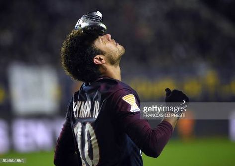 TOPSHOT Paris SaintGermain's Brazilian forward Neymar celebrates after scoring a penalty kick during the French League Cup quarterfinal football... Neymar Celebration, Neymar Shoes, Neymar Boots, Neymar Football Boots, Rod Wave Lyrics Wallpaper, Neymar Photos, Football Celebrations, Neymar Psg, Penalty Kick