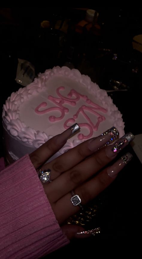 Sagittarius Birthday Pants, Sagittarius Bday Photoshoot, Sagittarius Szn Photoshoot, Sag Birthday Photoshoot Ideas, Birthday Photoshoot Ideas Sagittarius, Saggitarius Birthday Photoshoot, Sagittarius Photoshoot Black Women, Sagittarius Core Aesthetic, Saggitarius Nail Ideas