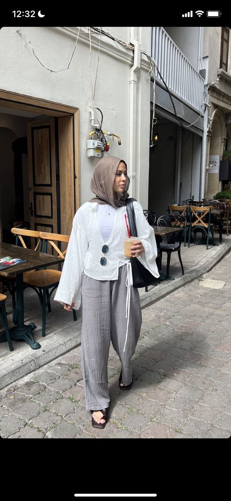 Summer Hijab Outfits Street Styles, Summer Hijab Outfits Casual, Summer Modest Outfits Muslim, Dallas Outfits, Barcelona Fits, Hijab Closet, Dressup Ideas, Fashion Trends Aesthetic, Summer Hijabi