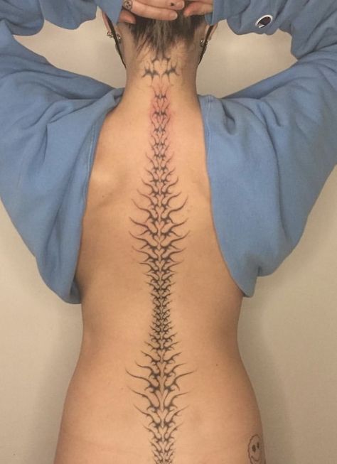 Spine Tattoo Of A Spine, Cybersigilism Spine Tattoo, Spinal Cord Tattoo, Spine Bone Tattoo, Cool Spine Tattoos For Women, Spine Tattoos For Women, Stylist Tattoos, Spine Tattoo, Spine Tattoos