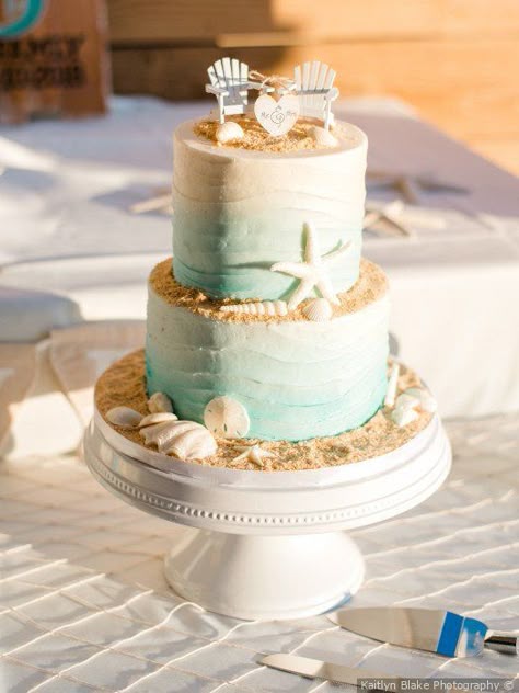 Wedding Cake Beach, Beach Wedding Cakes, Beach Theme Wedding Cakes, Beach Wedding Cake Toppers, Beach Themed Cakes, Beach Wedding Decorations Reception, Beach Cake, Beach Cakes, Beach Wedding Cake