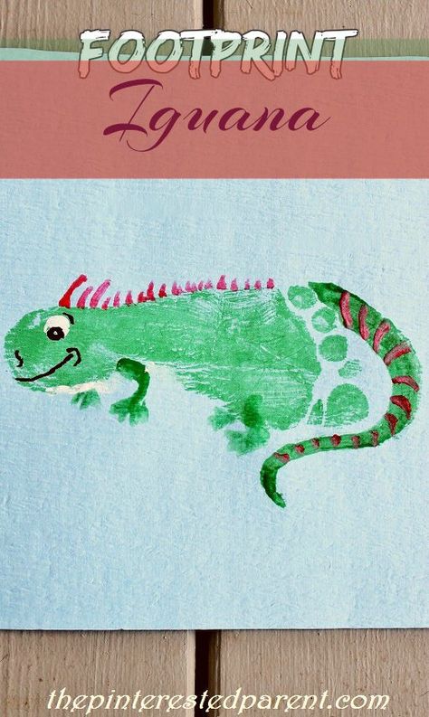 Carimbo: Pé - Iguana Rainforest Footprint Art, Safari Animal Footprints, Iguana Crafts For Preschoolers, Iguana Craft, Footprint Animals, I Is For Iguana, Letter I Crafts, Reptile Crafts, Desert Crafts