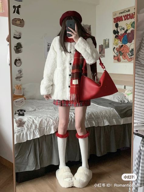 Cute Xmas Outfits, 겨울 치마 코디, Winter Korean Outfits, Cute Pastel Outfits, Korean Winter Outfits, Skirt Scarf, Fluffy Shoes, Pastel White, Frilly Socks