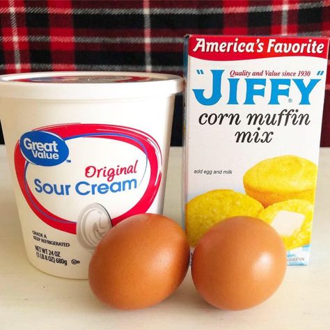 Cornbread Box Recipe, Cornbread Using Jiffy Mix Boxes, Moist Cornbread Muffins, Corn Muffin Mix Recipes, Cornbread Muffins Jiffy, Mini Cornbread Muffins, Cornbread From Scratch, Easy Cornbread Muffins, Jiffy Mix Recipes