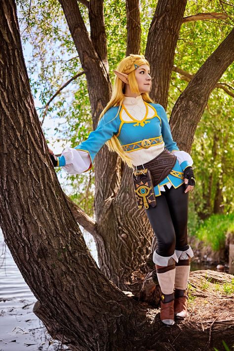 Zelda And Link Halloween Costume, Link And Zelda Cosplay, Zelda Halloween Costumes, Zelda Costume Diy, Link Zelda Costume, Loz Cosplay, Zelda Costumes, Botw Cosplay, Link Halloween Costume