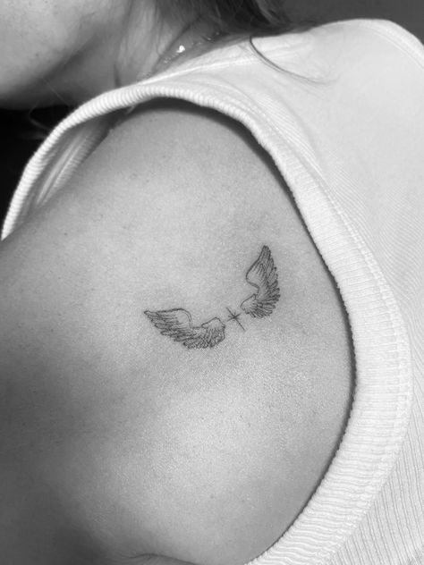 Wing Tattoo Ideas, Angel Wing Tattoo, Angel Wings Tattoo, Wing Tattoo, Angel Tattoo, Fine Line, Tattoo Idea, Infinity Tattoo, Tatting