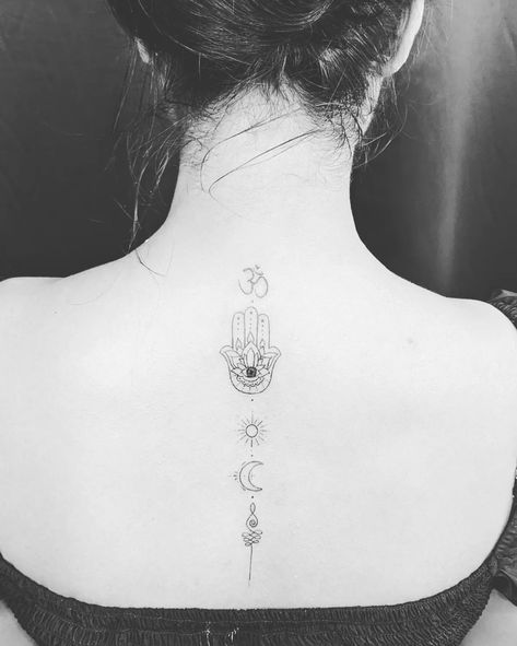 Hamsa Hand Spine Tattoo, Hamsa Hand Back Tattoo, Hamsa Unalome Tattoo, Hamsa Spine Tattoo, Hamsa Hand Evil Eye Tattoo, Anulom Tattoo, Hamsa Tattoo Back, Hamsa Back Tattoo, Hamsa Tattoo Design For Women