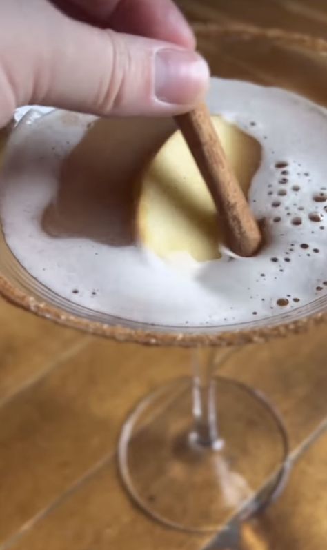 Bourbon Cider Tini, Bourbon Cider, Party Beverages, Ice Chips, Bourbon Cocktail, 2024 Recipes, Bread Shop, Cocktails To Try, Spiced Cider