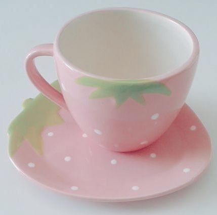 Tazas Aesthetic, Strawberry Things, Mia 3, Kawaii Room, Cute Kitchen, Kawaii Shop, Geek Girls, Cute Mugs, Cups And Mugs