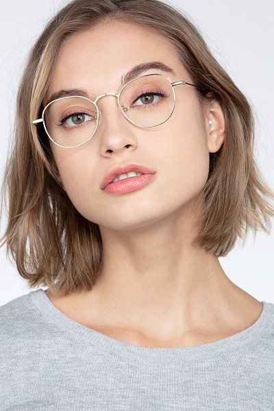 Wire Frame Glasses, Gold Glasses Frames, Rose Gold Glasses, Cheap Eyeglasses, Celebrities With Glasses, Glasses For Round Faces, Cute Glasses Frames, Glasses For Face Shape, Anti Glare Glasses