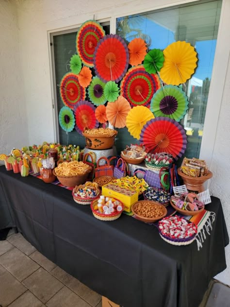 Mexican Candies Table Ideas, Mexican Theme Baby Shower Candy Table, Fruit Stand Party, Mexican Party Candy Table, Mexican Treats Table, Mexican Fruit Bar, Mexican Candy Table Ideas Parties, Mexican Candy Bar Ideas, Candy Bar Mexicano