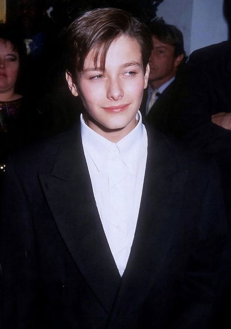 Edward Furlong 90s, Eddie Furlong, Edward Furlong, Victorian Boy, John Connor, Young Leonardo Dicaprio, Leo Dicaprio, Ideal Boyfriend, Aesthetic People