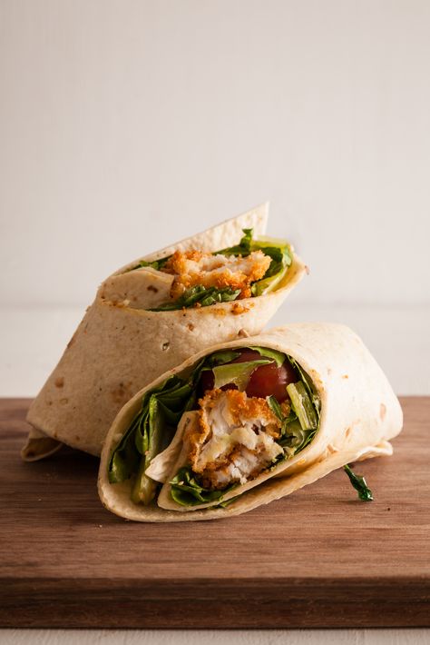 Chicken Wrap #chicken #wrap #food #carlinosmarket #chickenwrap #yum Chicken Rap, Wrap Chicken, Chicken Sushi, Sushi Wrap, Crispy Chicken Wraps, Wrap Photography, Wrap Food, Hummus Wrap, Chicken Wrap